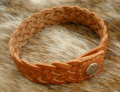 <FONT size="-2" color="#ffffff">・6本編みブレスレット</FONT>