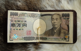 札バサミ